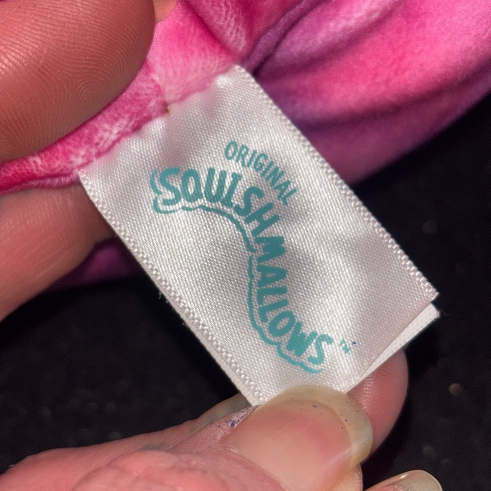 Lovisa the pink tie-dye chameleon Squishmallow Squish-Doos - Picture 4 of 5